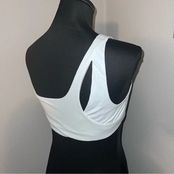 Lululemon Ribbed Nulu Asymmetrical Yoga Bra Size 12 - Picture 4 of 6
